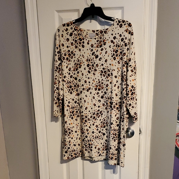 Chico's Tops - Chico's Desert Cat Wedge Tunic